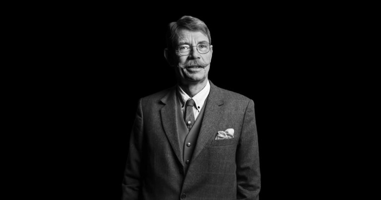   برنارد لوغان يكتب: 2025.. سنة كارثية بالنسبة للجزائر