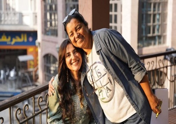 المخرجة شيرين عادل ترحب بعودة التعاون مع حنان مطاوع في «الكينج»  